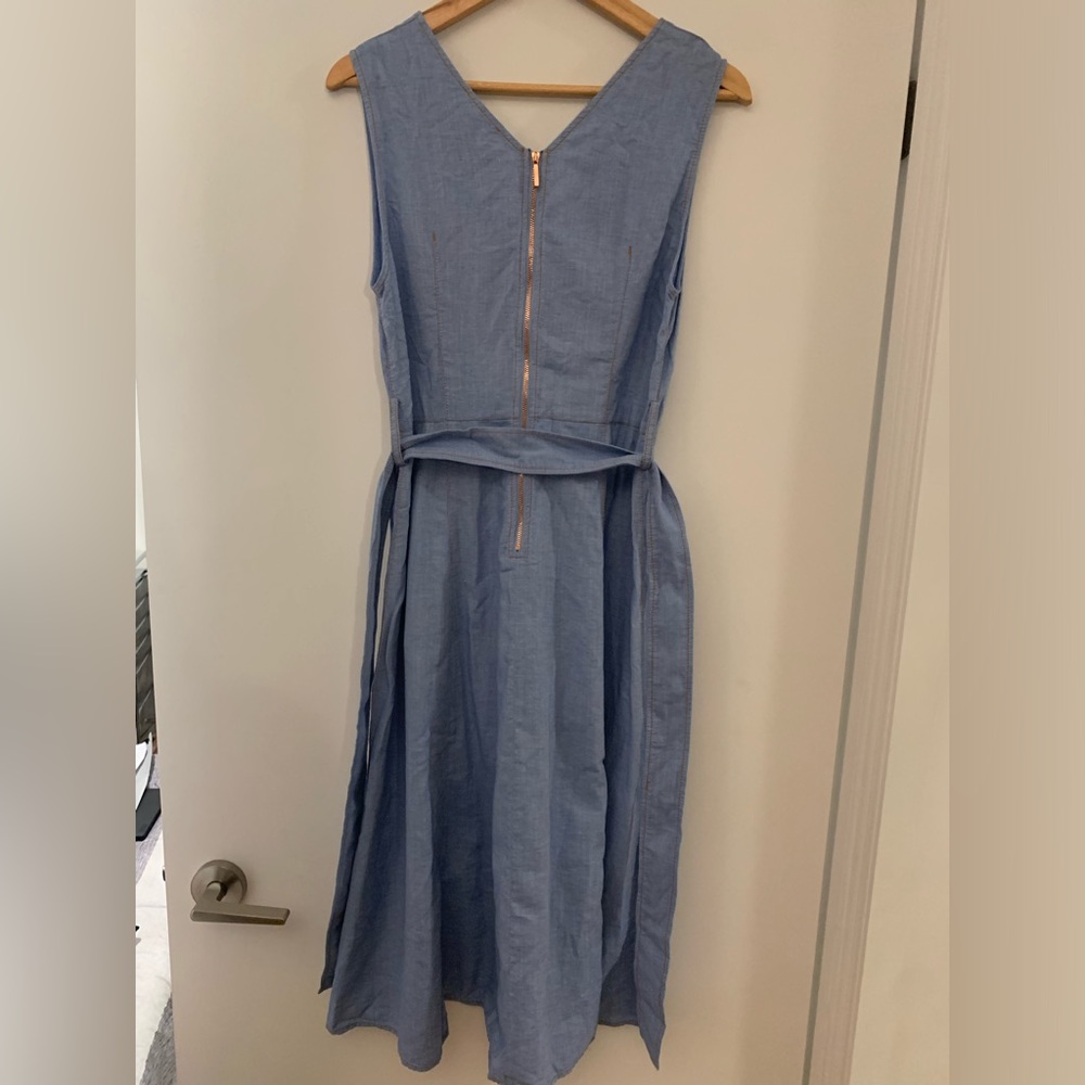 Dress - Picture 2 of 4
